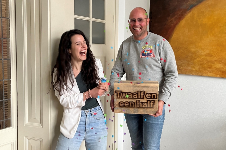 Confetti, taart en feest door tweemaal een koperen jubilieum bij NWST afgelopen maand!